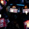 -11월 2일 오후 서울 파이낸스 빌딩 앞에서 ‘박근혜 하야 촉구 촛불집회’가 열리고 있다. 
