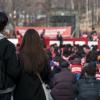 -1월 17일 오후 서울 연세대학교 학생회관 앞에서 연세대 청소·경비·주차 노동자들을 비롯한 민주노총 공공운수노조 서경지부 노동자들이 ‘인원감축 반대! 알바꼼수 저지! 연세대 규탄 결의대회’를 열고 있다. 
