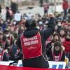 -1월 17일 오후 서울 연세대학교 학생회관 앞에서 연세대 청소·경비·주차 노동자들을 비롯한 민주노총 공공운수노조 서경지부 노동자들이 ‘인원감축 반대! 알바꼼수 저지! 연세대 규탄 결의대회’를 열고 있다. 